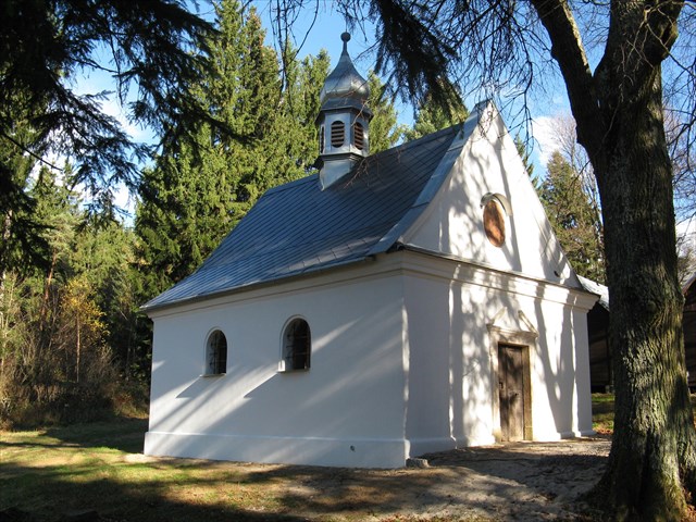 Obnovená kaple v bývalých lázních Odolenov